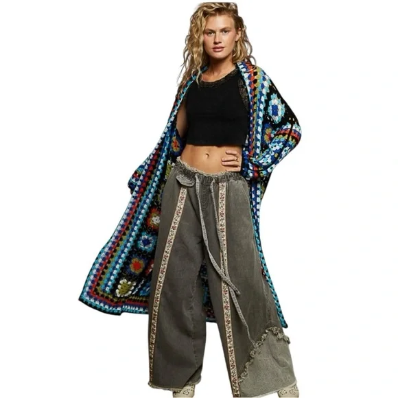 POL Granny Square Crochet Open Front Cardigan in Black NWOT - Picture 2 of 3